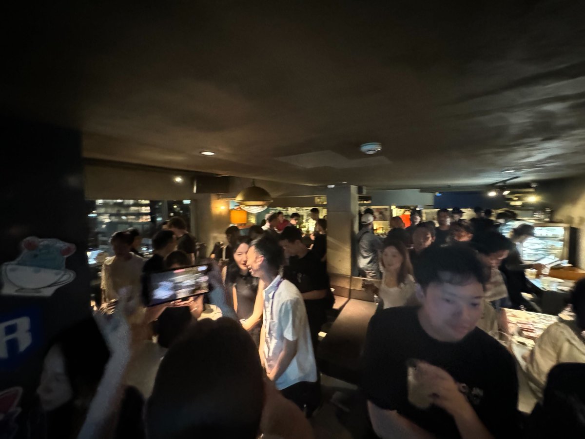 PlayFightLeague's tweet photo. Roninコミュニティナイト✨

It was an honor to meet our Fighters at @IVS_Official Kyoto

Thank you for attending Ronin Community Meetup, the first official meetup in Kyoto!
🤩 Meeting IRL
📺 Game Trailer preview
⚔️ And a FL WL giveaway to attendees!
Ronin knows how to throw a party

@Ronin_Network @pixels_online @Jihoz_Axie @nixeniego @mixi_PR @whatslukedoing