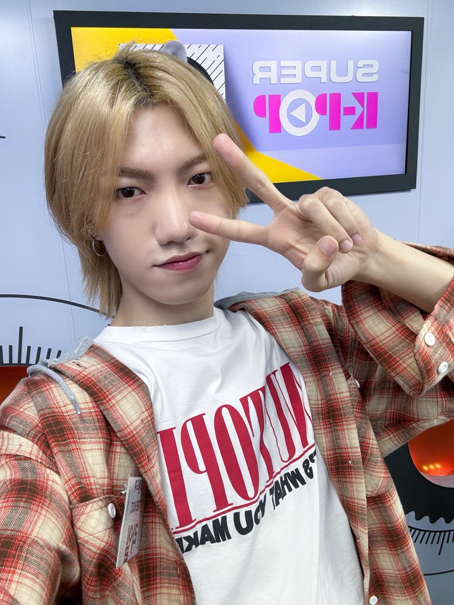 TRENDZ_OFFCL's tweet photo. [#라엘]

프렌드지!! 오늘하루도 우리 모두 화이팅!!🔥

#FROM_TRENDZ #TO_FRIENDZ #TRENDZ #트렌드지 https://t.co/vBhio1upFX