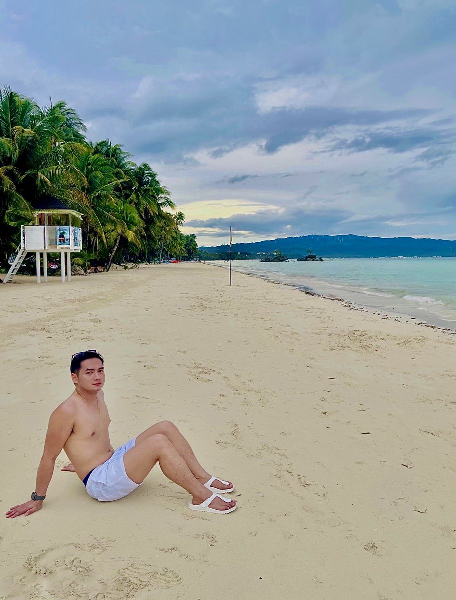 beavisCoy's tweet photo. B E A C H: Best Escape Anyone Can Have. 🏝️🫰🏻 https://t.co/RdAuzwjdK5