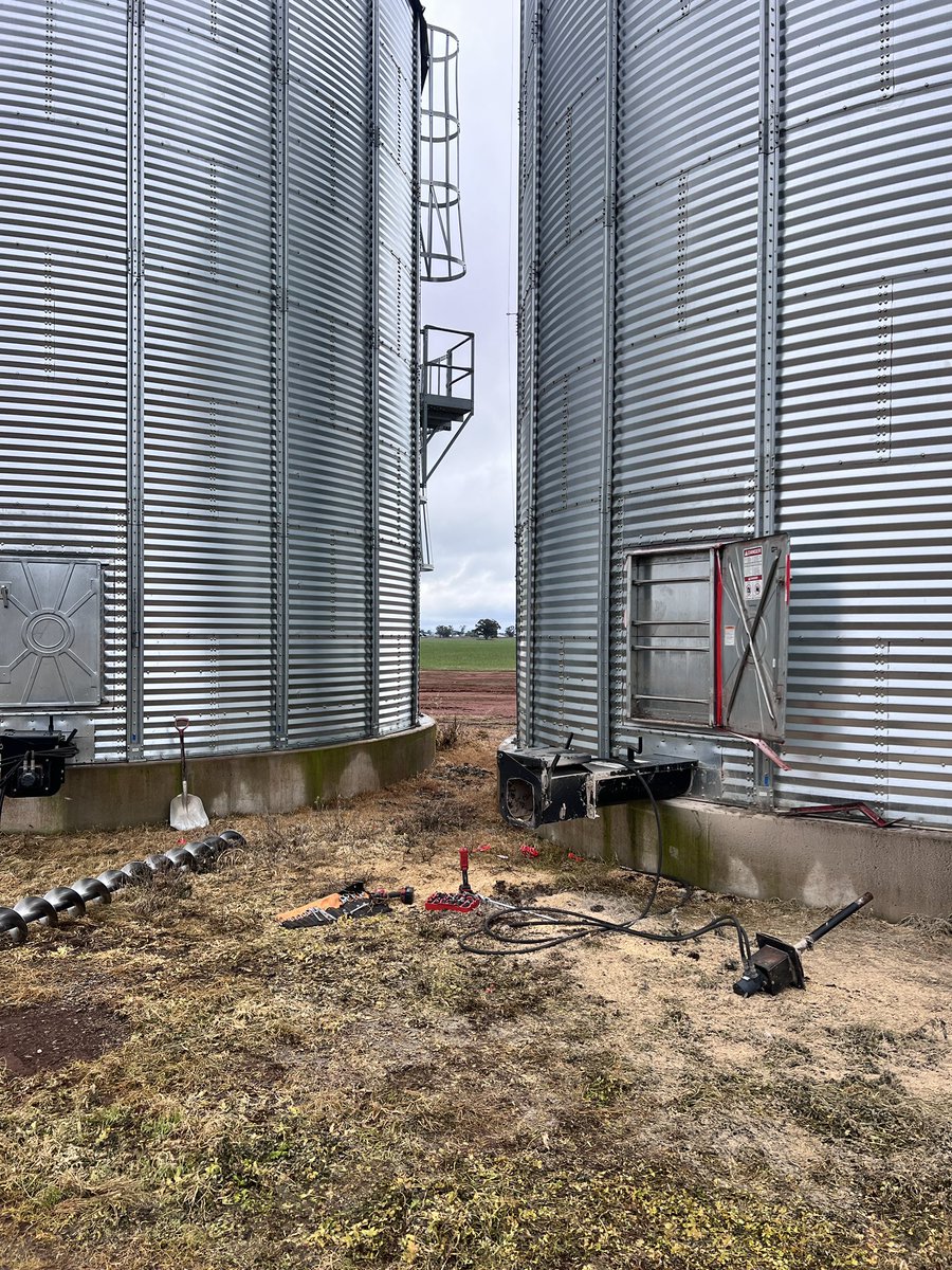 Sam Horan tweet media