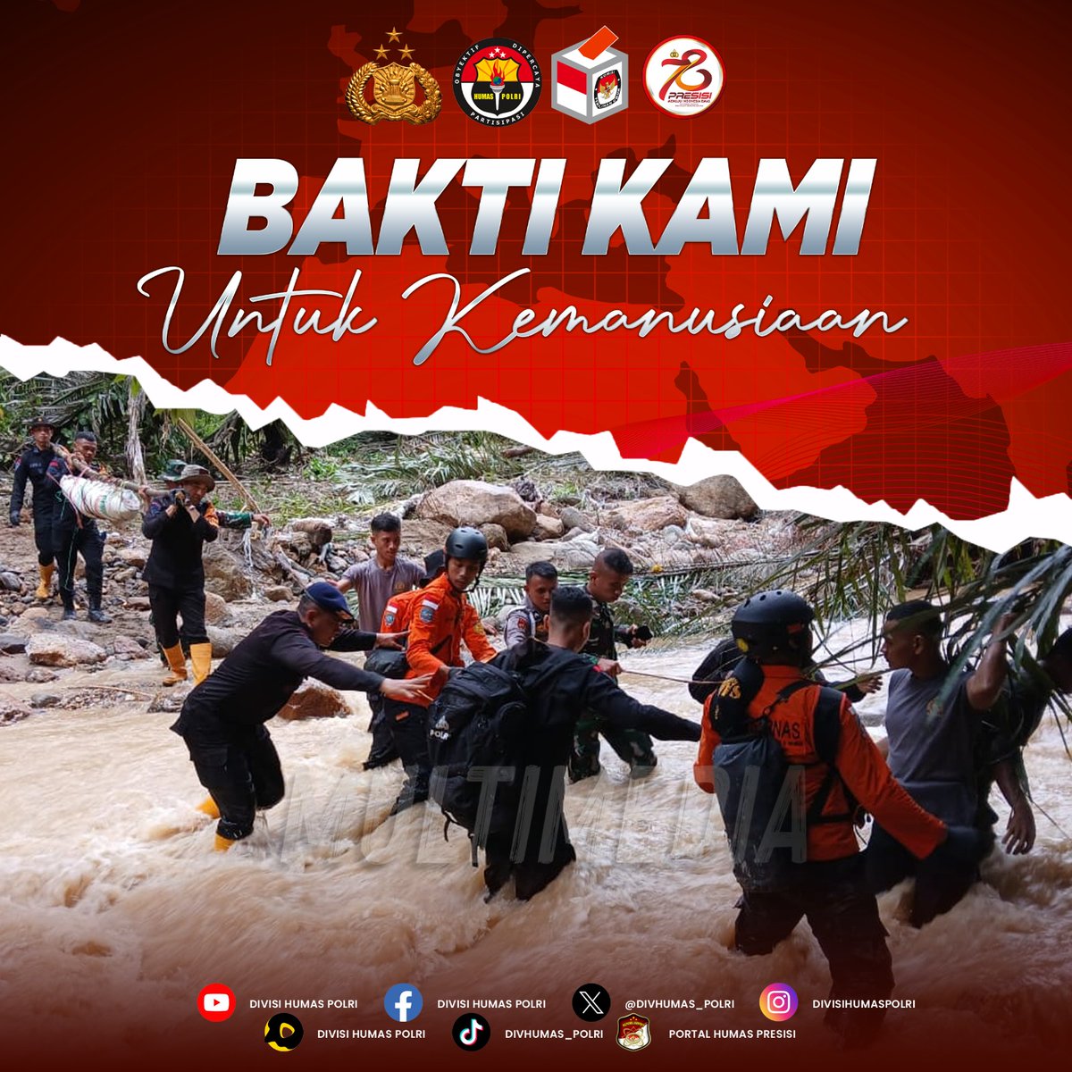 Potret personel Polri bersama instansi terkait saat mengevakuasi korban yang terdampak bencana alam tanah longsor di Desa Tulabolo, Kecamatan Suwawa Timur, Kabupaten Bone Bolango, Gorontalo. Wujud Bentuk Simpati #BersamaHadapiBencana