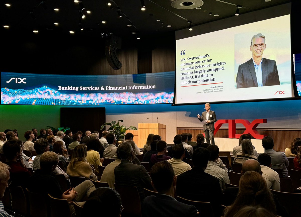 _EricaMendes_'s tweet photo. @marion__leslie @sixgroup @Bertaareslomban @Microsoft @UBS @diemobiliar @DataDrivenValue Dieter Goerdten, Head Banking Services, @sixgroup, closed the event. 
Thank you all for coming and the interesting discussions during the break and after the event 👏🏻
#SIXAIHorizons https://t.co/8JP8ZwksbF