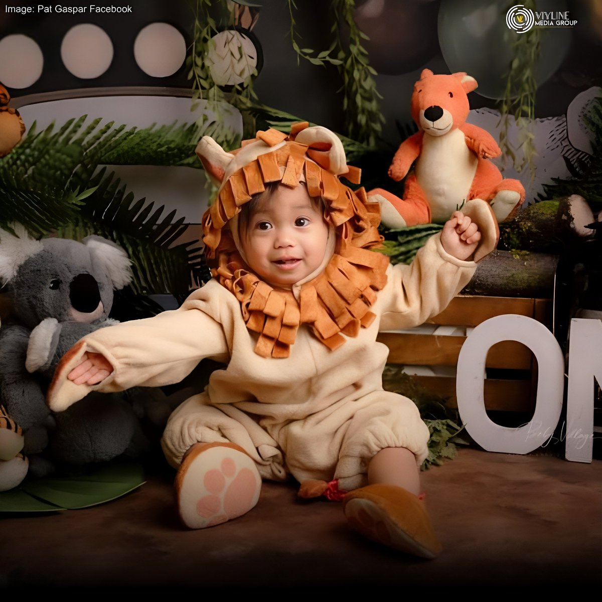 VL_MediaGroup's tweet photo. HAPPY 1st BIRTHDAY, ISLA BOY! 🎉
Baby Isla, cute na cute sa kaniyang safari explorer-inspired photoshoot! 🦁📸🥰
📸 Pat Velasquez-Gaspar | Facebook
#Isla #PatGaspar #BossKeng #TeamPayaman #ViylineMediaGroup https://t.co/O6Fud9KXe3