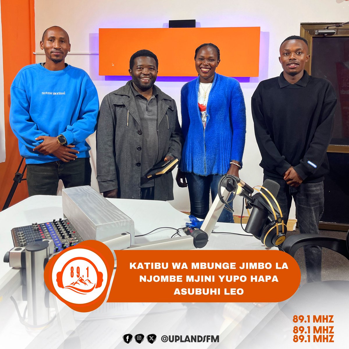 UplandsFM's tweet photo. Bakia kando ya redio uyajue aliyotuletea Mbunge wa Njombe mjini Deo Mwanyika kupitia katibu wake.

Cc @innocentnzota_24 @masai_mtukazi @beathambiligi 

Tusikilize Live Kupitia 89.1Mhz Na App Ya Radio Box Kama Uko Nje Ya
Mkoa Wa Njombe.

#nahapaipo
#maishayakomuzikiwako https://t.co/iM65WX0G7r