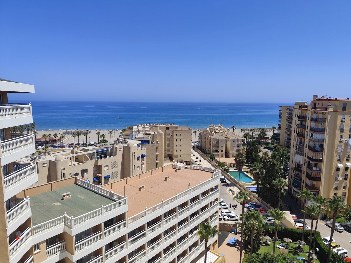 Elio301277's tweet image. 🏊🏊🏊 Que ganas tenía 🥰🥳 #yolovalgo #yanolloromas #positivo #valiente #fuerte #sisepuede #sisequieresepuede #Córdoba #Andalucía #España #LaCarlota #Malaga #Torremolinos #ParasolGarden #Dorove #playa #Verano2024