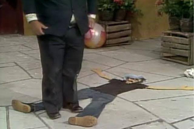 GSBkxlzaYAAtxpI.jpg