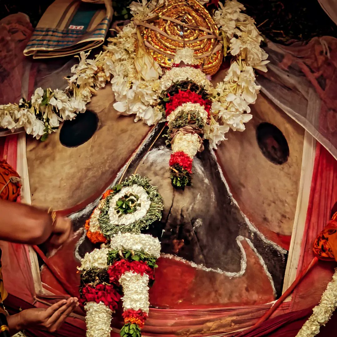 HrushikeshaMis4's tweet photo. ତମେ ନିର୍ଦ୍ଦେଶକ ତମେ ବି ଦର୍ଶକ ଖେଳ ମୋ ପାପ ପୂଣ୍ୟର
 ନିନ୍ଦା ପ୍ରଶଂସା ମୁଁ ମାଗୁ ନାହିଁ ପ୍ରଭୁ ମାଗୁଛି କୃପା ତୁମର..
ଜୟ ଜଗନ୍ନାଥ ପ୍ରଭୁ 🙏🙏🙏🙏 https://t.co/KsXhG94Nl3