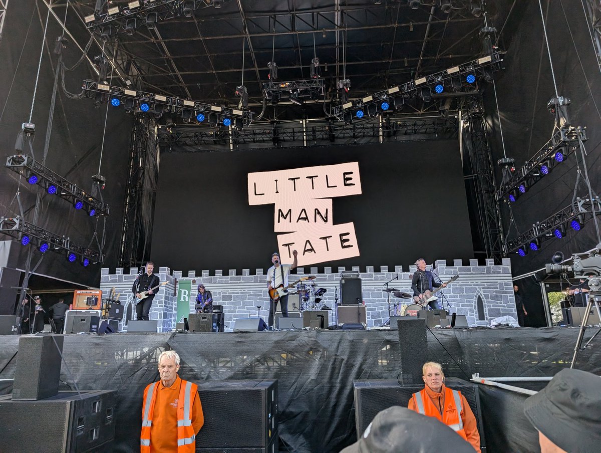 LauraP_1989's tweet photo. @Littlemantateo1 @TheReytons @cliffy94 Absolute banging set as always xx https://t.co/doncjRNN6p
