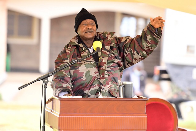 hillsfmkabale's tweet photo. #TopicalDiscussion
The Anti-corruption activists have urged President Museveni to strengthen existing anti-corruption institutions instead of creating new ones.

 Do you support  this statement ? 

 Stream Live https://t.co/aJpDbhJxxI 

#Bwasheesha 
#BreakFastInTheHills https://t.co/wPJ1rjWt5z