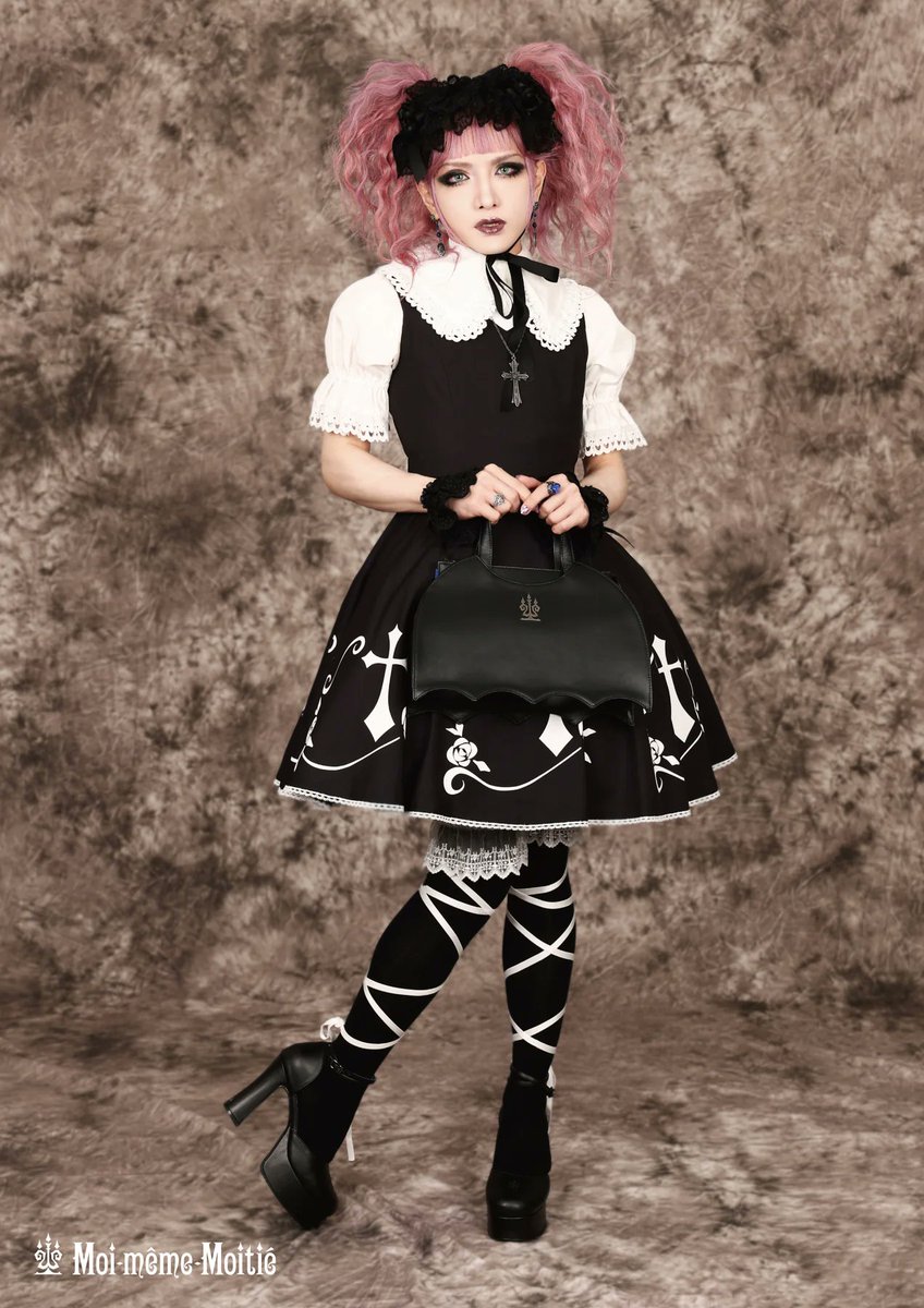 Moitie 薔薇十字JSK 黒白 13号 薔薇十字架 モワティエ 美品 薔薇十字架 薔薇十字JSK 黒白 モワティエ 13号 Moitie 美品