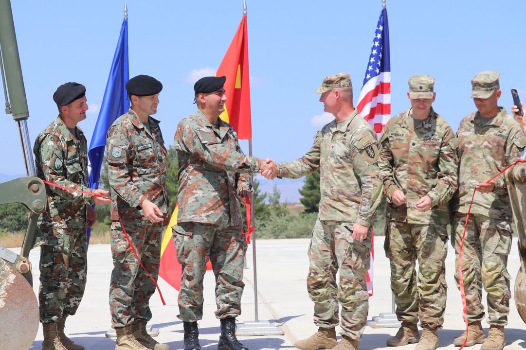 USArmyEURAF's tweet photo. #ICYMI #Team21 recently wrapped things up for Resolute Castle 24 with a closing ceremony at the Krivolak Training Area, in 🇲🇰. 

Go 👇 to find out more about RC24.
https://t.co/z9Et6DJcI4

#ResoluteCastle @21stTSC #15thEnBN #7thENBDE #StrongerTogether https://t.co/StHaD9mw1v