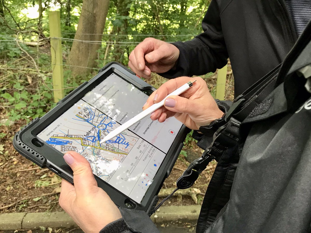 coal_legacies's tweet image. Project news: Aileen and @ustirhistpol student volunteer Hayley out and about with the #Gorebridge  walkers mapping their 2nd route featuring the #Vogrie pits, brick works and railways. Aileen has abandoned pen and paper and was trialing digital scribbling #coal #MiningLandscapes