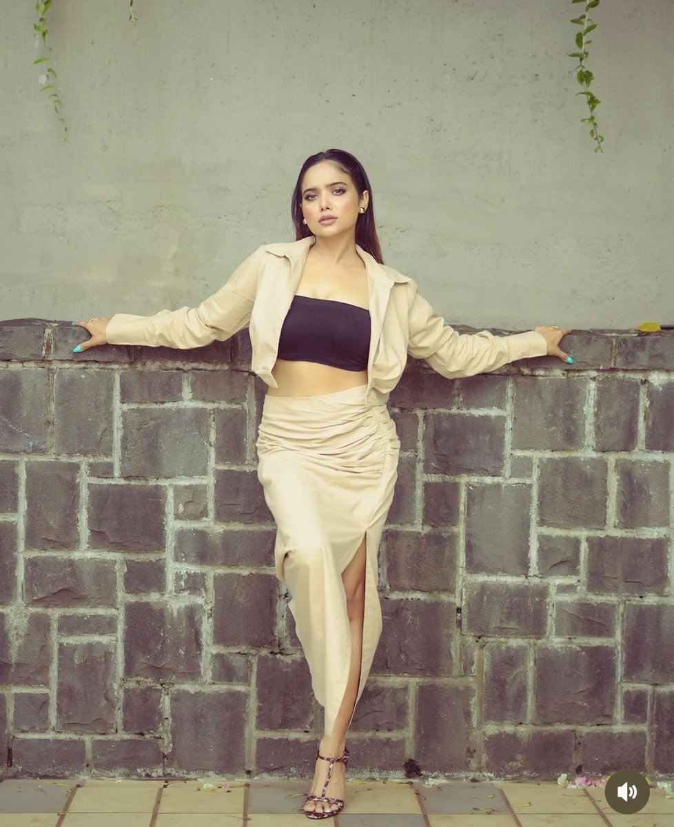 elevated_editss's tweet photo. A touch of class with a hint of sass🔥🔥🔥

Her photoshoot looks are getting better and better🤌❤

#ManishaRani #ManishaSquad #manisharani https://t.co/U0MBODp2rw