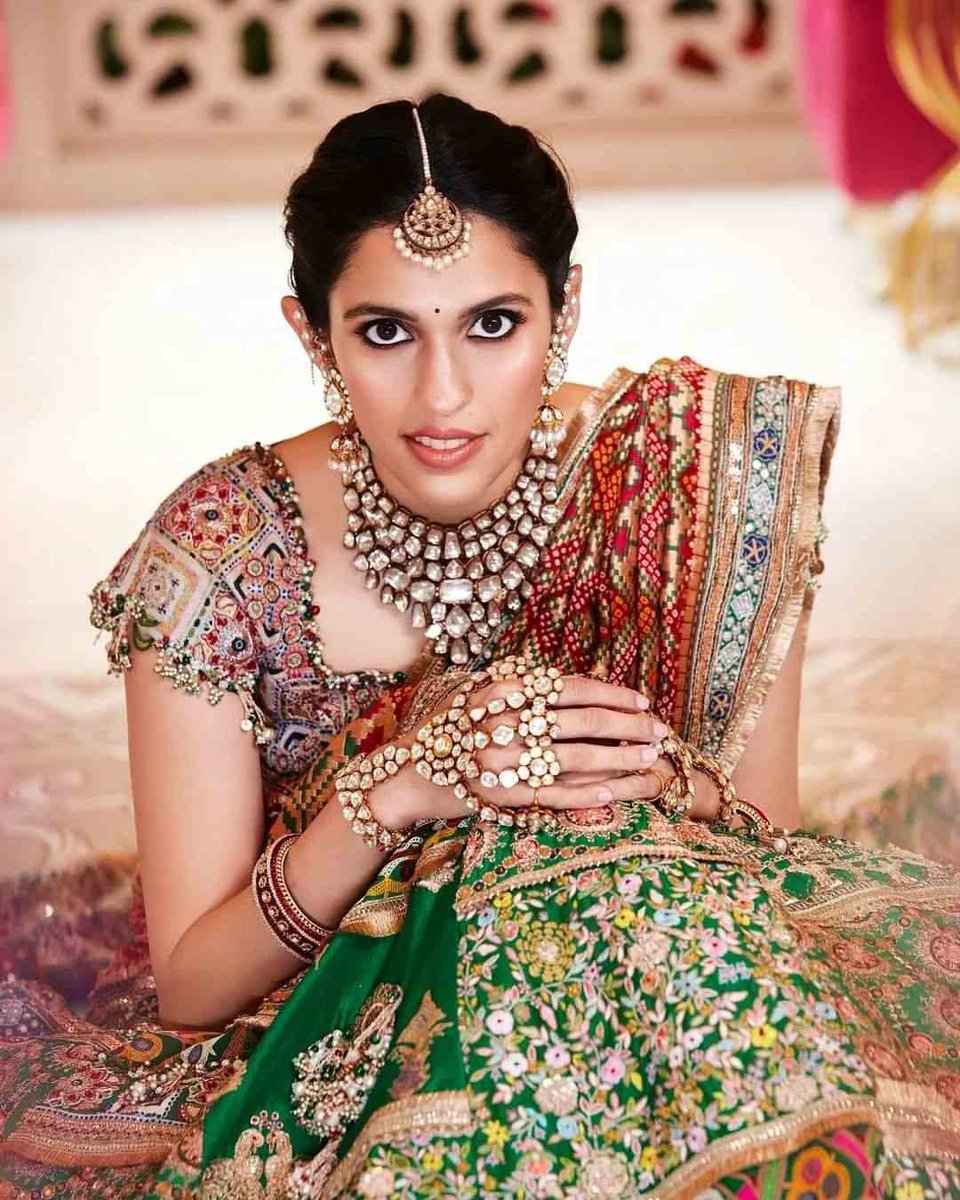 shaadi_fever's tweet photo. Shloka Mehta in Custom #anamikakhanna lehenga for Anant'Radhika's haldi.
#shlokamehta #AnantAmbani #RadhikaMerchant #AnantRadhikaWedding https://t.co/oKVpN9UqUL