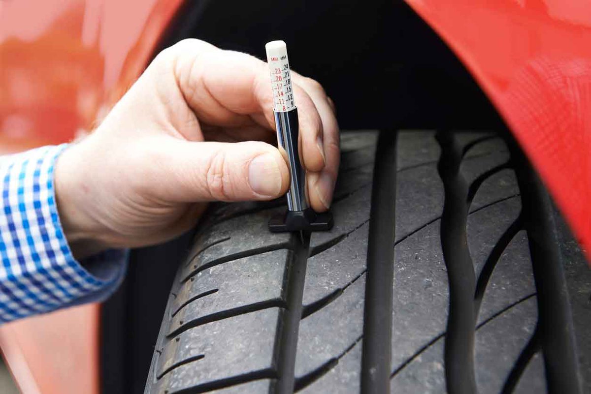 What is the legal tyre limit of the tread depth ? The minimum tread depth is 1.6 mm over the full circumference of the tyre. This means that it is imperative to change your tyres BEFORE this limit has been reached to avoid compromising your safety and breaking the law. 🛞