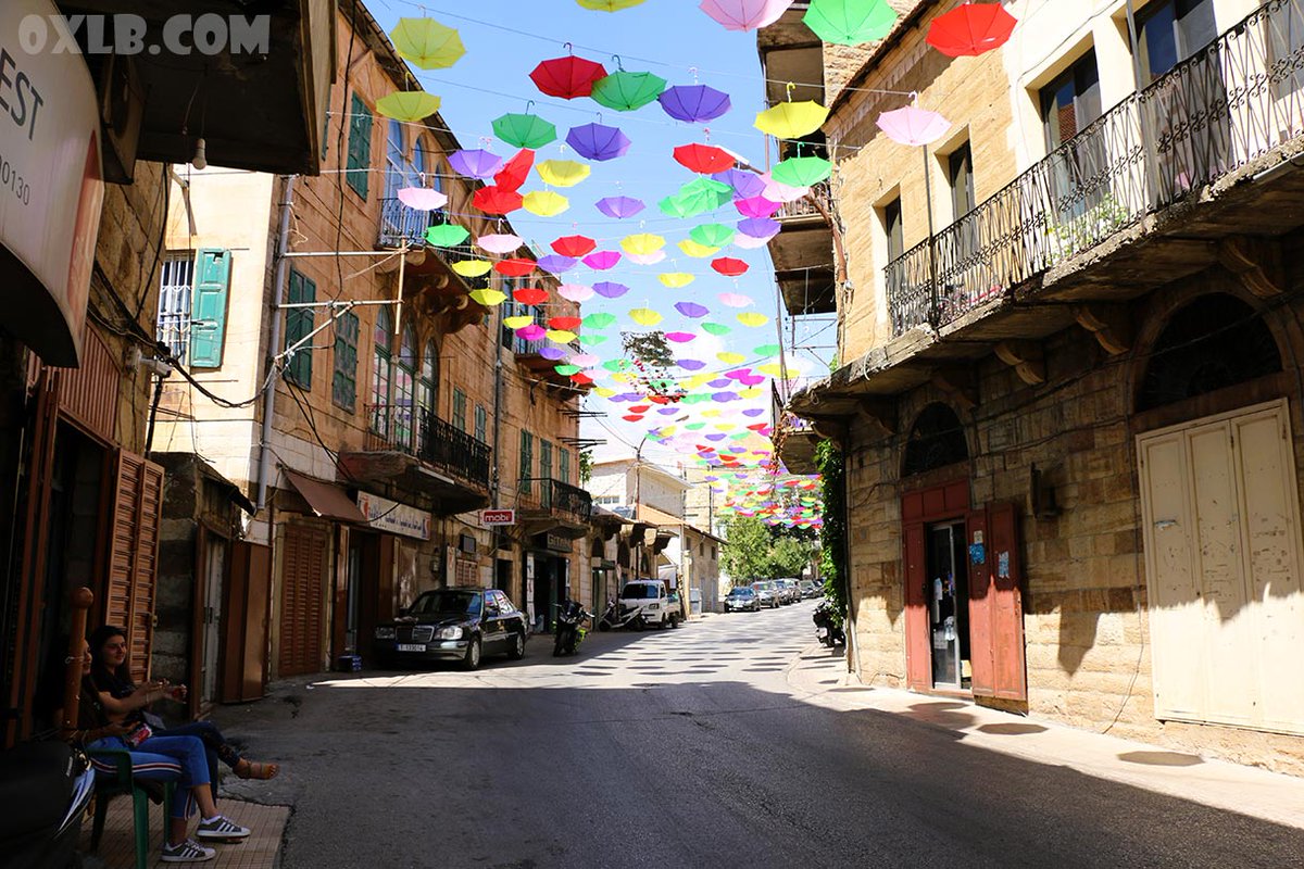 onefineart's tweet photo. The beautiful old souk of Hasroun with the Umbrellas... and of course the lovely young ladies posing in front of the camera - https://t.co/QupEaHtcuw
#lebanon #oldsouk #hasroun #umbrellas #younglady #lebanongirl #girls #beautifulladies #beautifullady #lovelylady https://t.co/vSp53USsQK