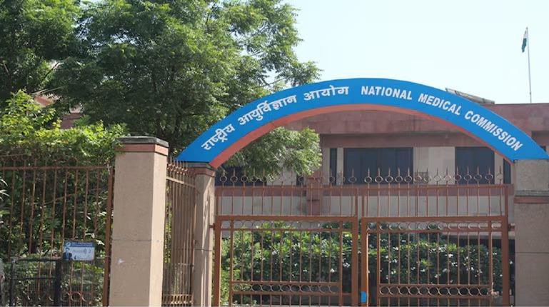 Amarrrrz's tweet photo. Approved 113 new medical colleges get nod from National Medical Commission (NMC)

States with Most Approvals:

Uttar Pradesh: 22
Maharashtra: 14
Rajasthan: 12
Telangana: 11
West Bengal: 8
Madhya Pradesh, Andhra Pradesh: 7 each
Karnataka, Tamil Nadu: 5 each
Kerala: 2
Uttarakhand: 3
Odisha, Gujarat: 2 each
Haryana, Delhi, Assam, Punjab, Sikkim, Tripura: 1 each