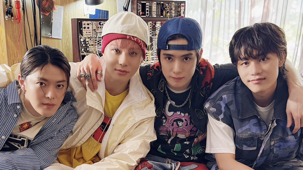 JAEWOOLOOKS's tweet photo. 2020                                        2024 https://t.co/fkdXHbUUmd