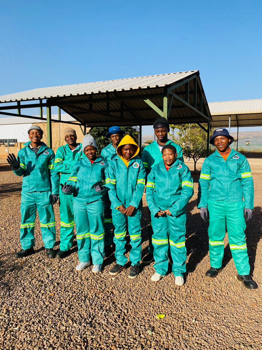 Ndlovu Care Group is proud to announce that 8 of Our Youths Living with Disabilities have started an accredited AgriSeta 'Mixed Farming Course' of which they will be learning and gaining extensive Skills on Mixed Farming for a period of 3 months. 🐓🌱
#NdlovuCares