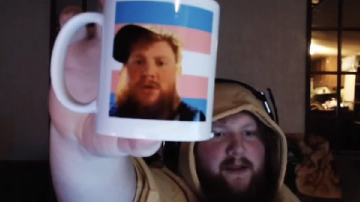 allie_bsp's tweet photo. Shoutout to the time case got a mug with his face in front of a trans flag on it from fan mail and he had no idea what flag it was for until chat told him. immediately accepted it, gassed it up, and didnt question anything at all. Not even why his face was on. W case. https://t.co/vo12D1qMwD