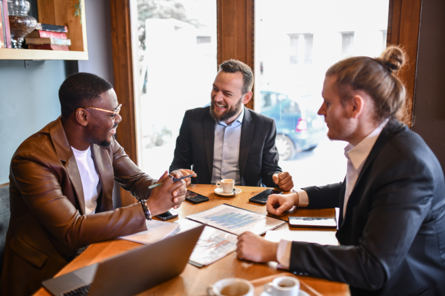 UKTeamSAS1's tweet photo. In the midst of a business investment, making sure you understand the elements of Term Sheets is crucial for traversing worthwhile investment opportunities.  📈 🔍Check out our article which explains the key elements.  💡 https://t.co/IWPQco1fIF https://t.co/IWGVAroLXY