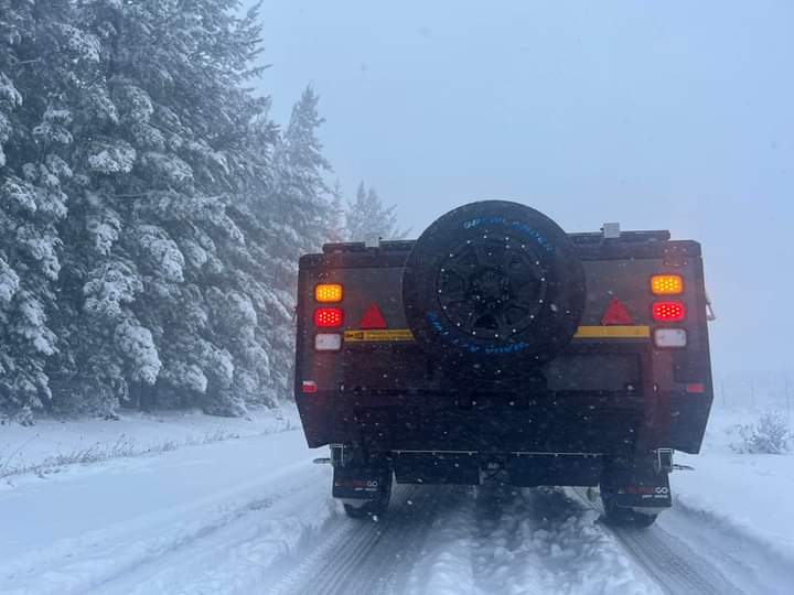 Tendaijoe's tweet image. If someone showed you these photos and said this is in South Africa, would you believe it? 

#WeatherForecast #SAWeather