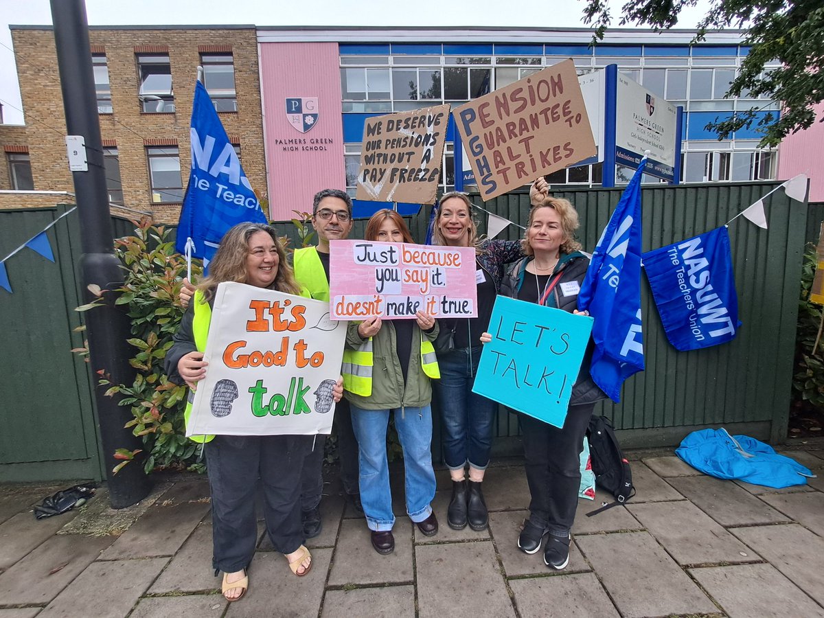 NASUWT_London's tweet photo. Members at Palmers Green High School in Enfield taking their second day of strike action today. They are faced with the option of a pay freeze or opting for a pension scheme that does not offer the same security in retirement. #ProtectPensions #NASUWT https://t.co/O8Sa0g5WTP