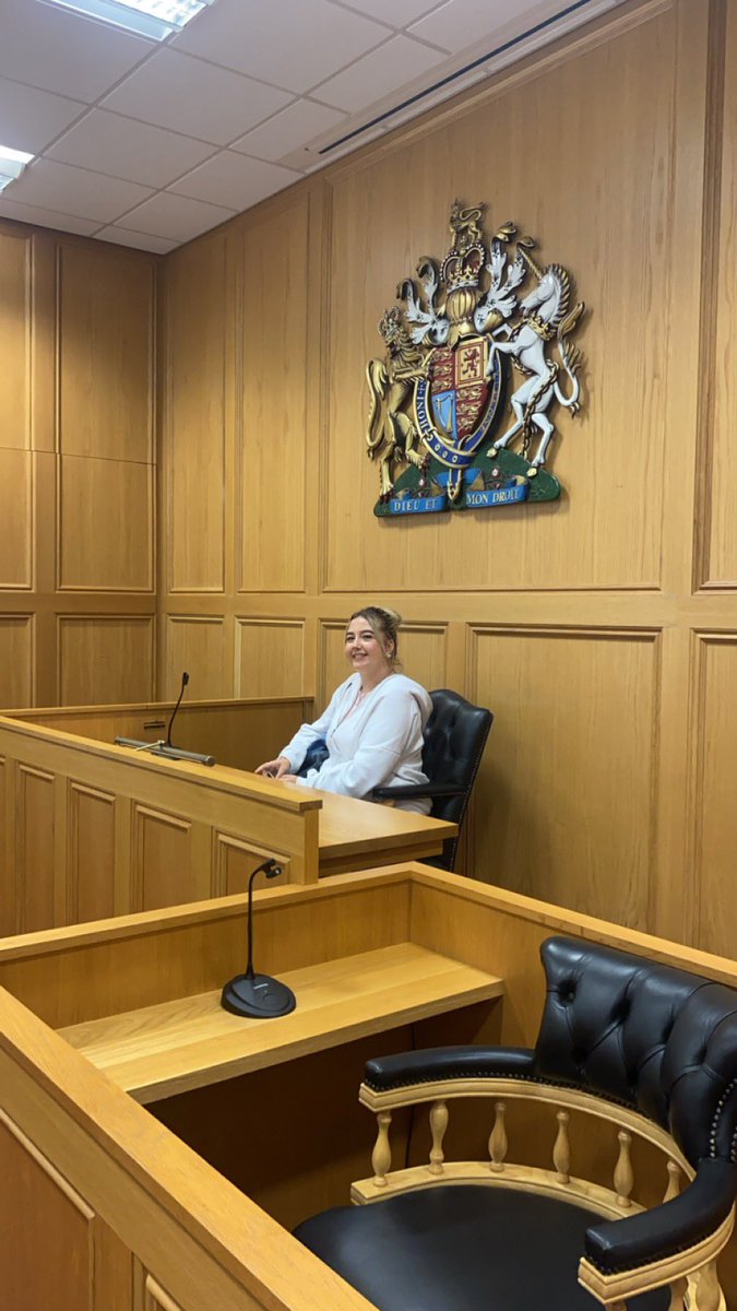 Order! Order! 👩🏼‍⚖️ In the court! LOVED this experience for our <a href="/NUSASixthForm/">NUSA Sixth Form</a> in an auspicious setting! This is how we are #GrownAtNUSA ✨🌳