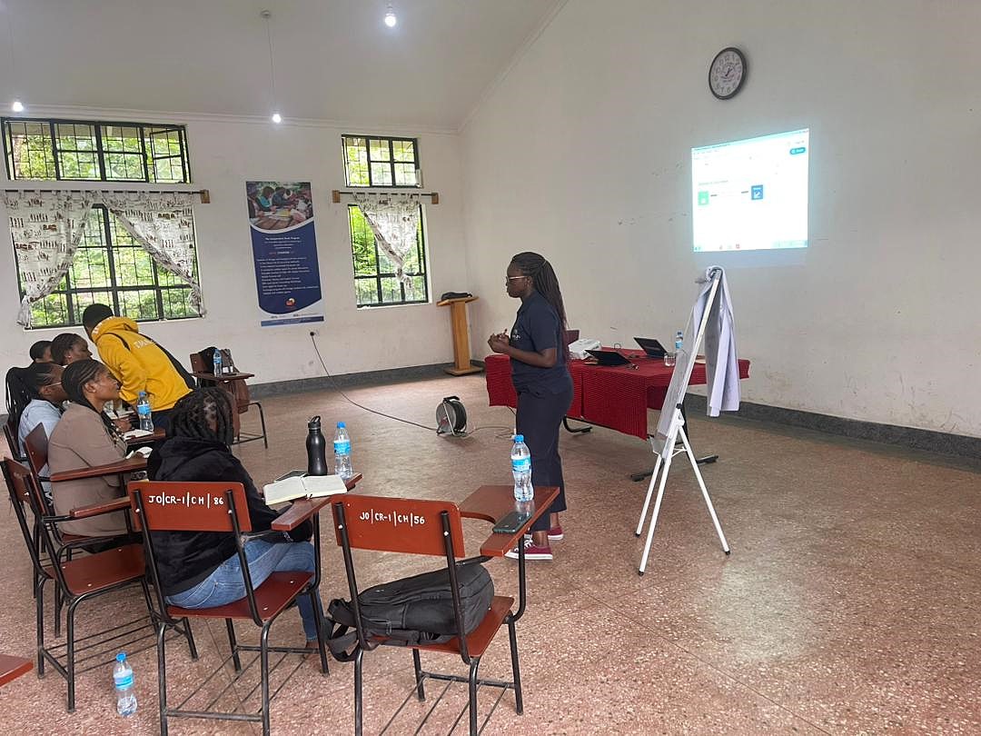 AMPLIFY_Girls's tweet photo. We just concluded partner needs &amp; one-on-one coaching in Tanzania🇹🇿. Last week, our Director of Partner Learning conducted a two-day one-on-one coaching and training for our partner @Jifundishe &amp; concluded with in-person training in M&amp;E for our partners in Arusha.
#AMPLIFYHer. https://t.co/M40TDtuGJ5