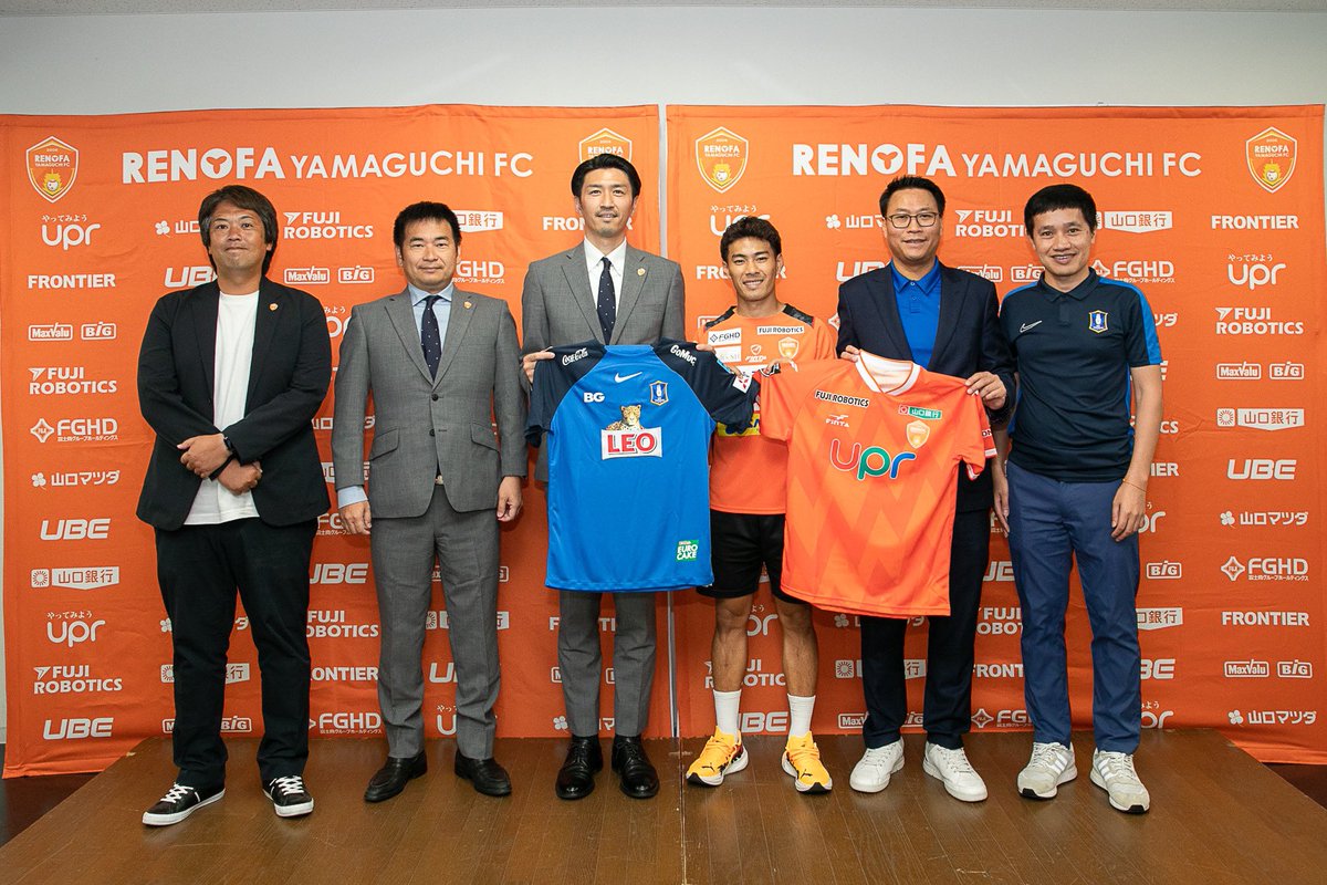 nabeyan_03's tweet photo. 今日はサーラット選手の加入会見を実施。
BGからは社長のアムさん、GMのカイさんにお越しいただきました。これをキッカケにクラブ間だけでなく、観光の目線でも交流を深めていきたいですね。まずはサーラット選手が、1日でも早く日本や山口の環境に慣れて、チャンスを掴んでほしいです。
応援よろしくお願いします!
#renofa
#総力
@bgpuofficial