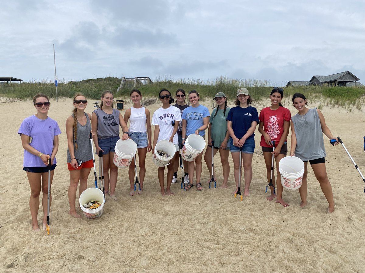 CSI Students and staff hit the sand yesterday morning at our adopted beach access at Bittern St. for a cleanup after the busy holiday weekend. The most frequently collected items were cigarette butts. 👎 Despite the mess, it wasn't a bad way to start the new work week!