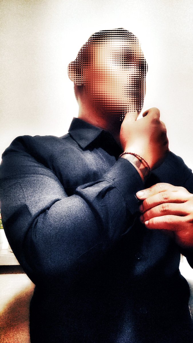 薇菈快到高雄了，賢妻良母
看到狼哥受傷，每天晚上都會來高雄..

薇菈：今天難得平日晚上
有沒有想找夫妻情侶見面看看.....

狼哥：都可以呀，好久沒有純見面了
歡迎夫妻情侶私密，高雄地區見面聊天

好久沒穿襯衫了....但感覺應該不是襯衫控的型.....