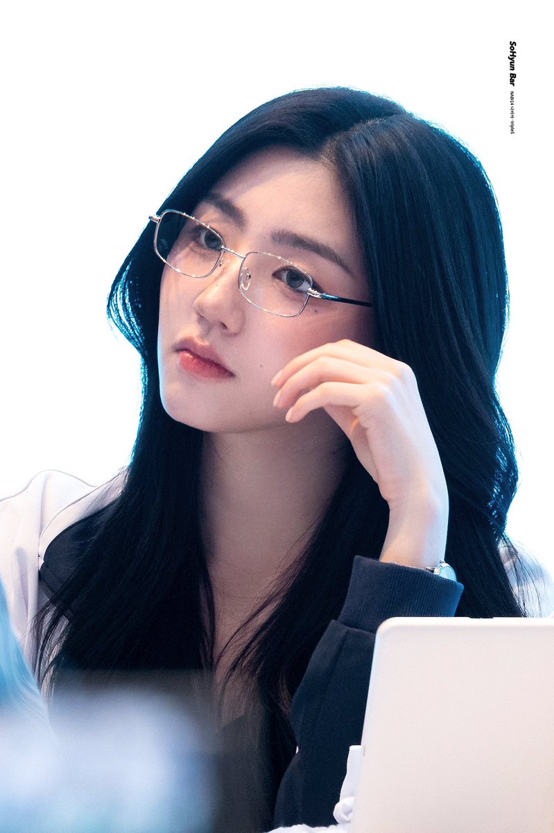 sohyun pics (@s14pics) on Twitter photo 