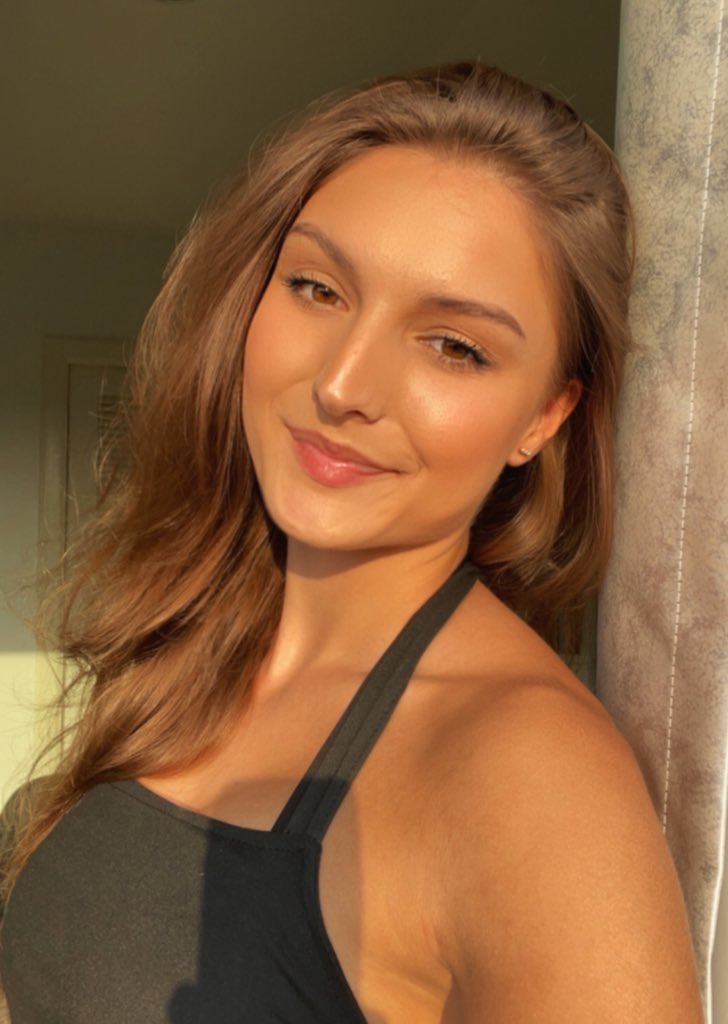 juliadziesinska's tweet photo. GOOOD MOOORNING

you are the sun, remember 🌞 https://t.co/5Xw8SPktDN
