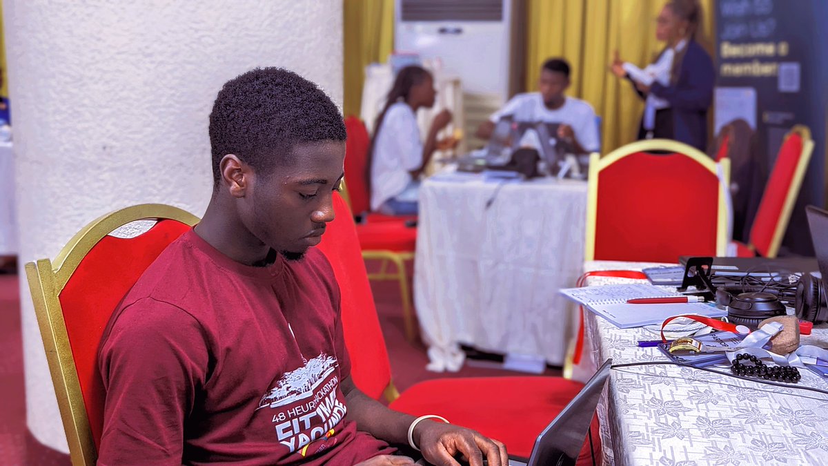 RebaseCodeCamp's tweet photo. Our #RebaseDevs have been at Hotel Mont Febe for 2 nights already.
They have poured their hearts and minds into this intense coding marathon as they compete with possibly the best tech minds in Yaoundé.
Share a few words of encouragement for them in the comments.
#cityhack https://t.co/AMwfcLLJxk