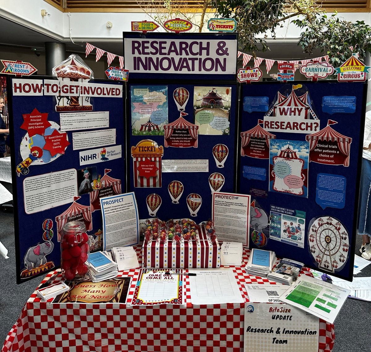 📣 Roll up, roll up!
Visit R&amp;I's stand at the circus-themed Bite Size event for clinical staff organised by @clinedFHFT - on at the PGMC at Wexham Park Hospital until 2.30pm today
#BePartOfResearch