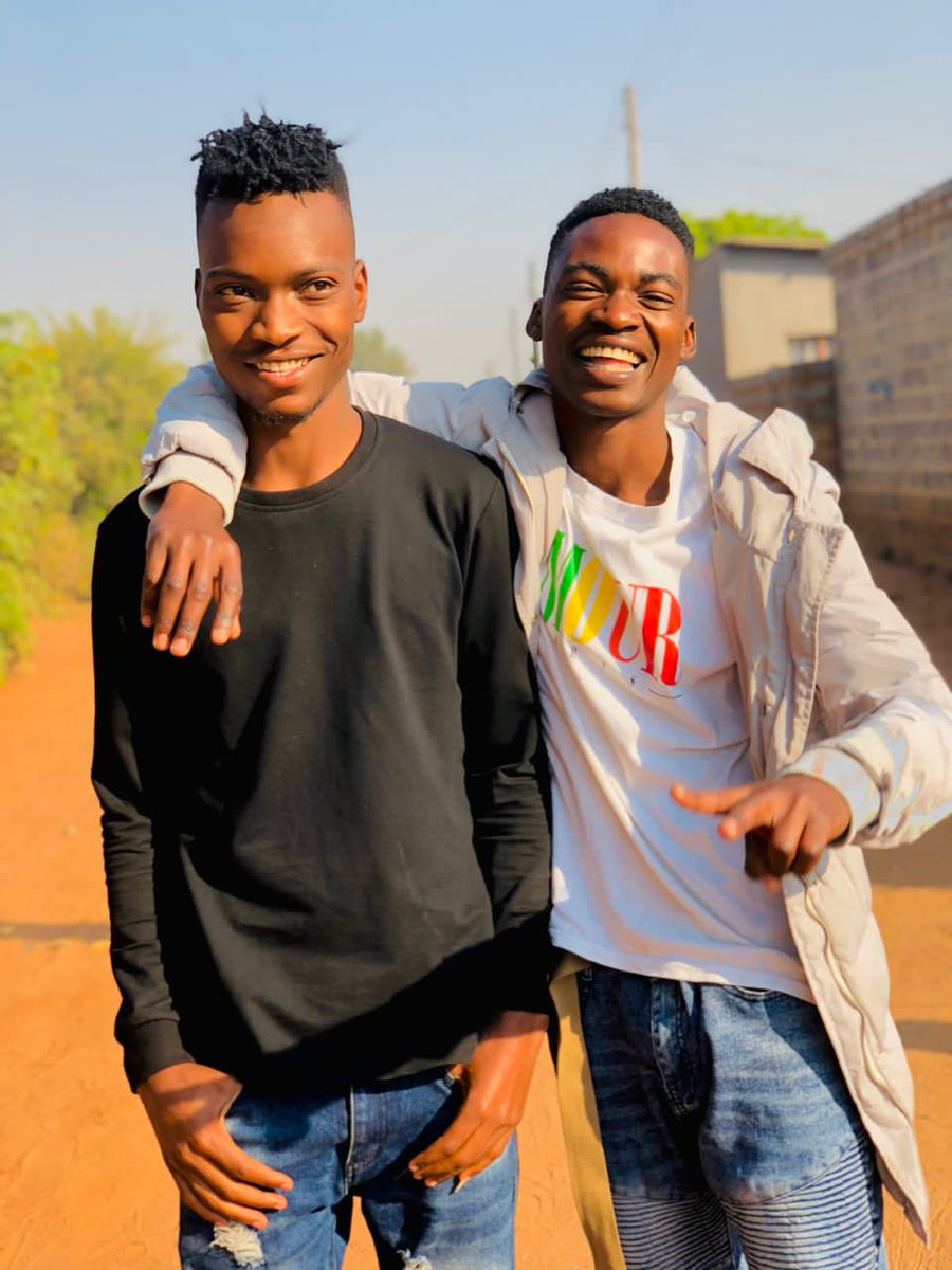 FastonFoxier's tweet image. We only smile with real ones 😁