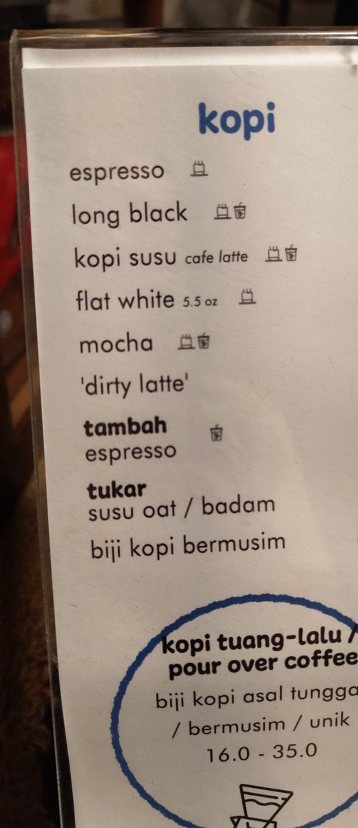 ImannurdinW's tweet photo. Aku memang serius guna BM untuk menu. Sejak dari mula buka lagi. Mana yg aku rasa perlu kekal dgn estetika nama asal, aku kekalkan. 

Tak main-main walaupun ada yang nampak tak serius. 

Pelanggan gelak tu biasalah. Normal, sbb kita dah terlalu biasa guna istilah Barat. https://t.co/py0AkVXYOt