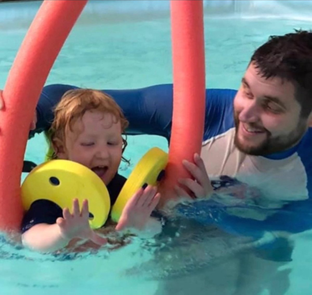 Summer Crash Courses are live on our website and ready to book. 
🔵Splash classes ✔️
⚪️Wave classes ✔️
🔵Junior lifesaving ✔️
⚪️ 1:1 lessons ✔️
Head to swimchamps.co.uk now for to book your child onto our popular summer camps