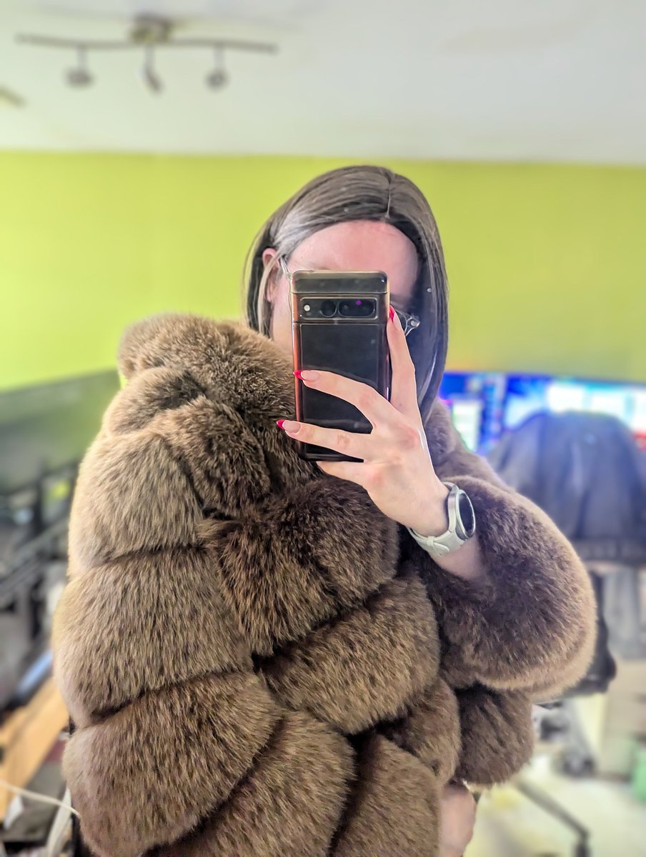 Charlidollxx's tweet photo. I love the colour of this coat, doesn't it look so soft!!
#sissyslut #sissylife #crossdress #cdslut #sissyhumiliation #sissyboy_ #sissyslave #femboi #femboy #femboyslut #feminization #feminized #furcoat #furfetish #mtf #boytogirl #boy2girl #feminineboys #crossdressing_ https://t.co/HsrHu0fBYX