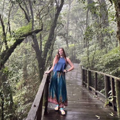 haleybrooke96's tweet photo. So high I was in the clouds. Literally☁️ https://t.co/Weh7XtJroy