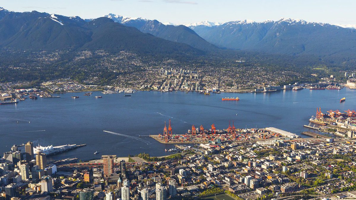 container_news's tweet photo. Strike averted at DP World’s port facilities in Western Canada 

#BritishColumbiaMaritimeEmployersAssociation #BCMEA #CanadaIndustrialRelationsBoard #CIRB #DPWORLD

 https://t.co/m4UxtBD60U https://t.co/rntn3BohzG