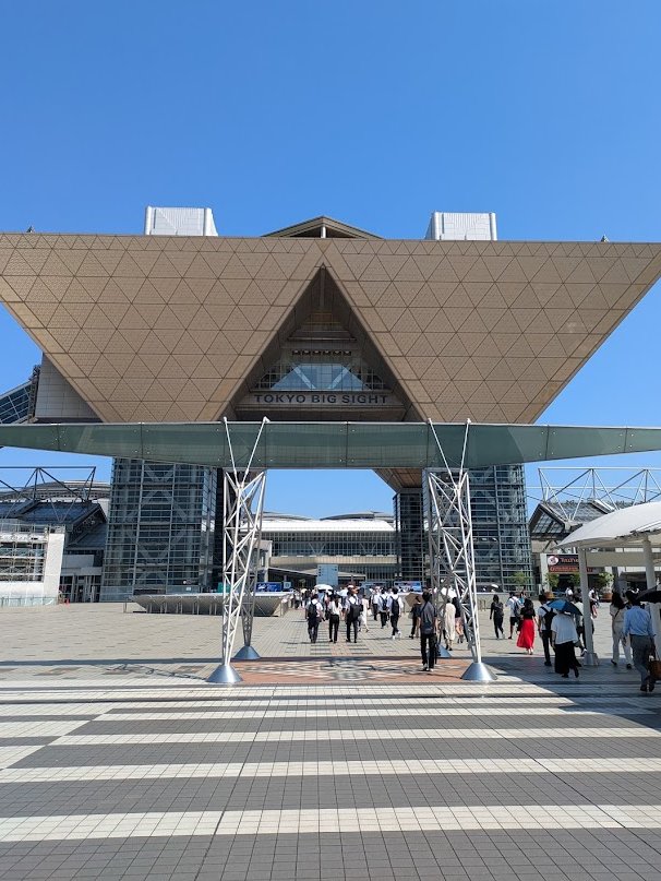 MakeLP_info's tweet photo. 先週末は東京ビッグサイトのマーケティングWeekに行ってきました！面白いサービスやアプリがたくさん！すごく勉強になりました……！色んな意味で暑かったです😇 https://t.co/f2fSHjHyc1
