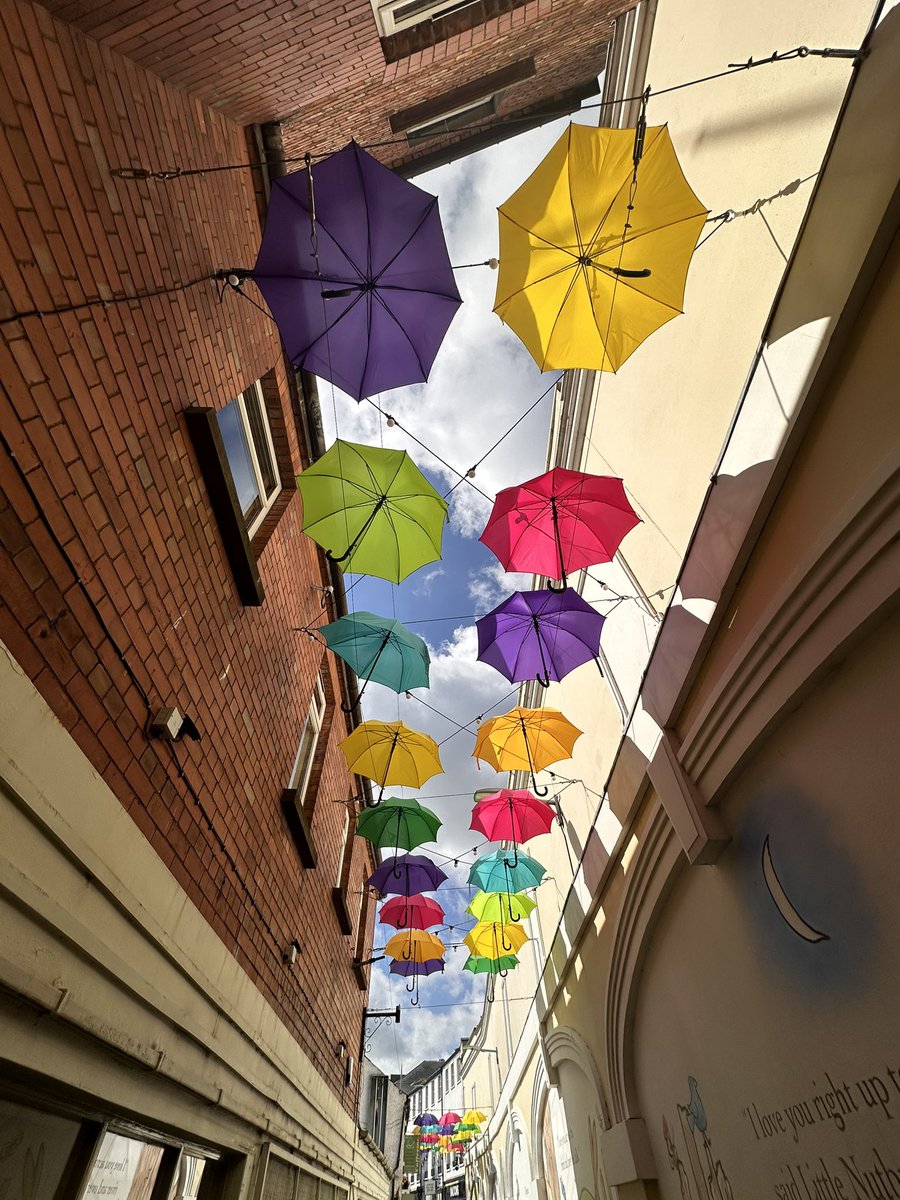 Spatchmo's tweet photo. #Lisburn Brollies https://t.co/vjF0DuLilR