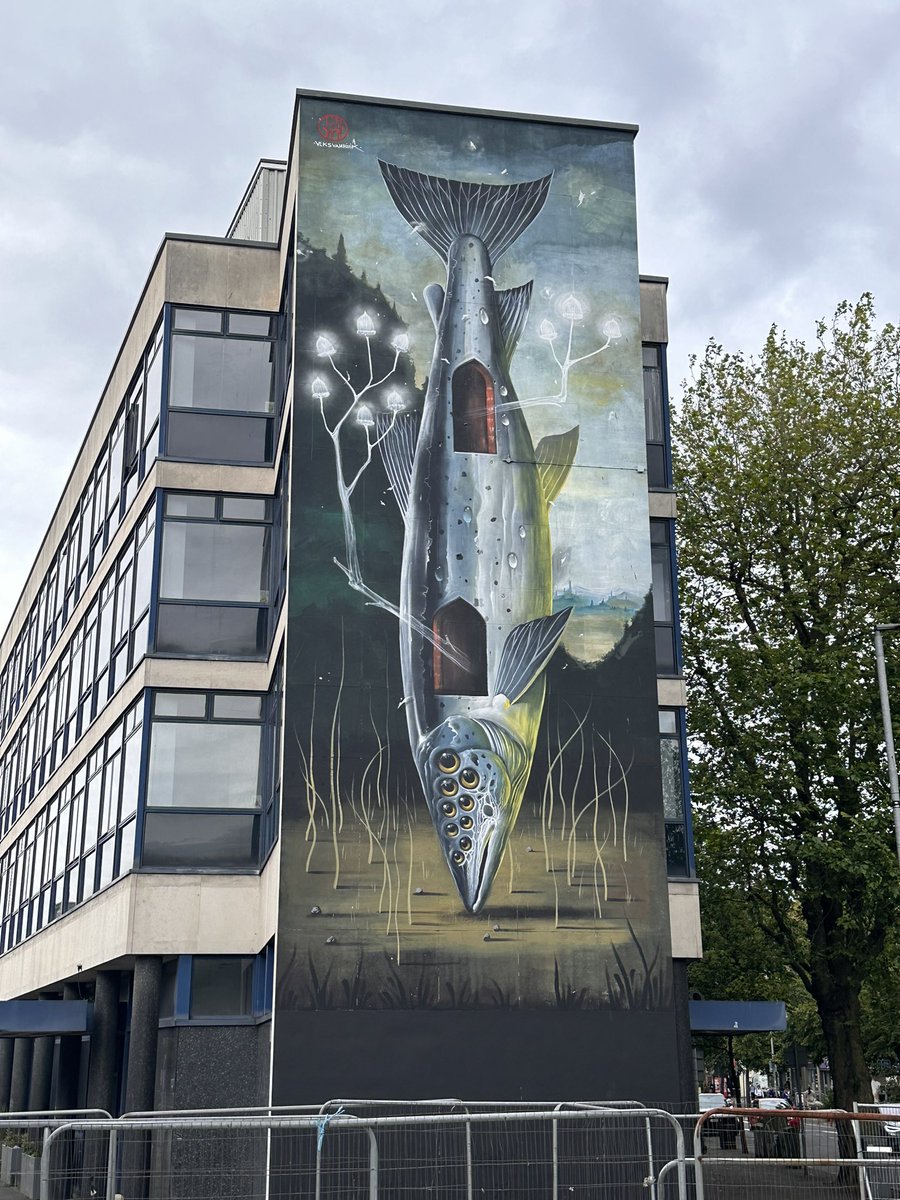 Spatchmo's tweet photo. #Belfast Art https://t.co/BYXjM14czE