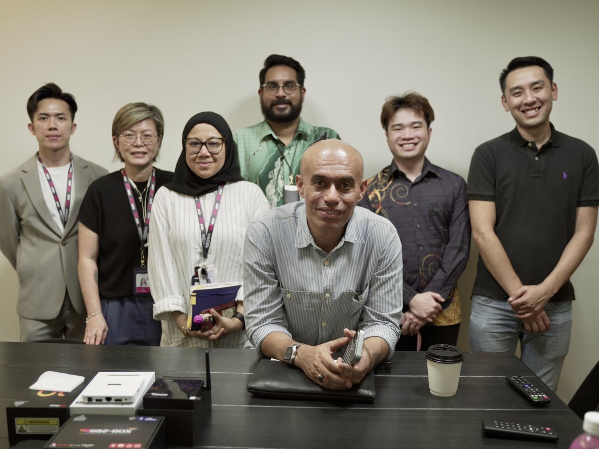 altimet's tweet photo. Saya di jemput ke sesi demonstrasi pembuatan cetak rompak secara digital oleh pihak Astro . Terima kasih kepada pihak astro yang memberi support kepada saya dan team dalam membanteras jenayah cetak rompak ni. Jom kita #LayanOriJanganCuri.
#POVALTIMET #AntiPiracy https://t.co/mK3bKNW7e9