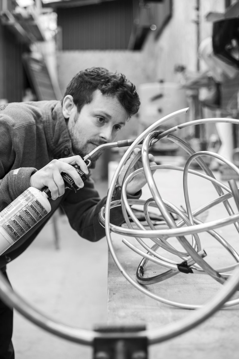 In the studio with the amazing sculptor Mark Beattie MRSS.

We have a stunning collection on display in the gallery and is also available to view online. 🔥

Photographer: <a href="/chloehphoto/">Chloe Hardwick Photography</a> 

arkleyfineart.co.uk/artists/146-ma…