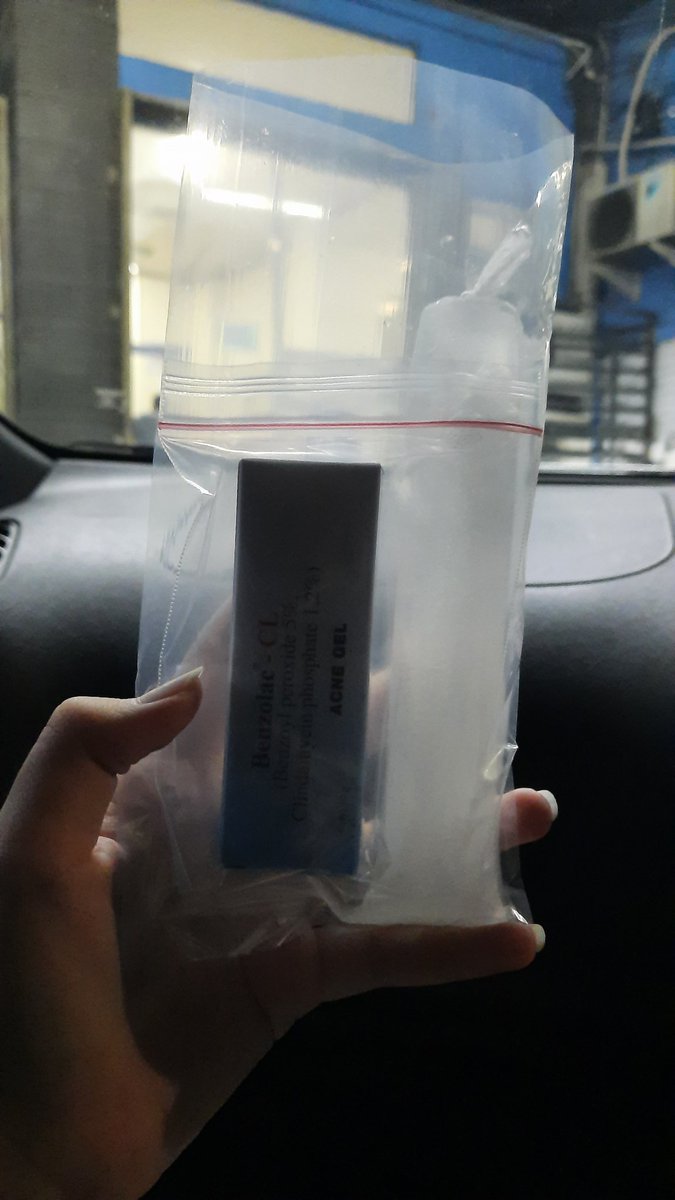 areshiteru's tweet photo. Baru kali ini beli obat dapet es batu karena kata apoteker penyimpanan obatnya di kulkas https://t.co/mmN6M9mDJJ