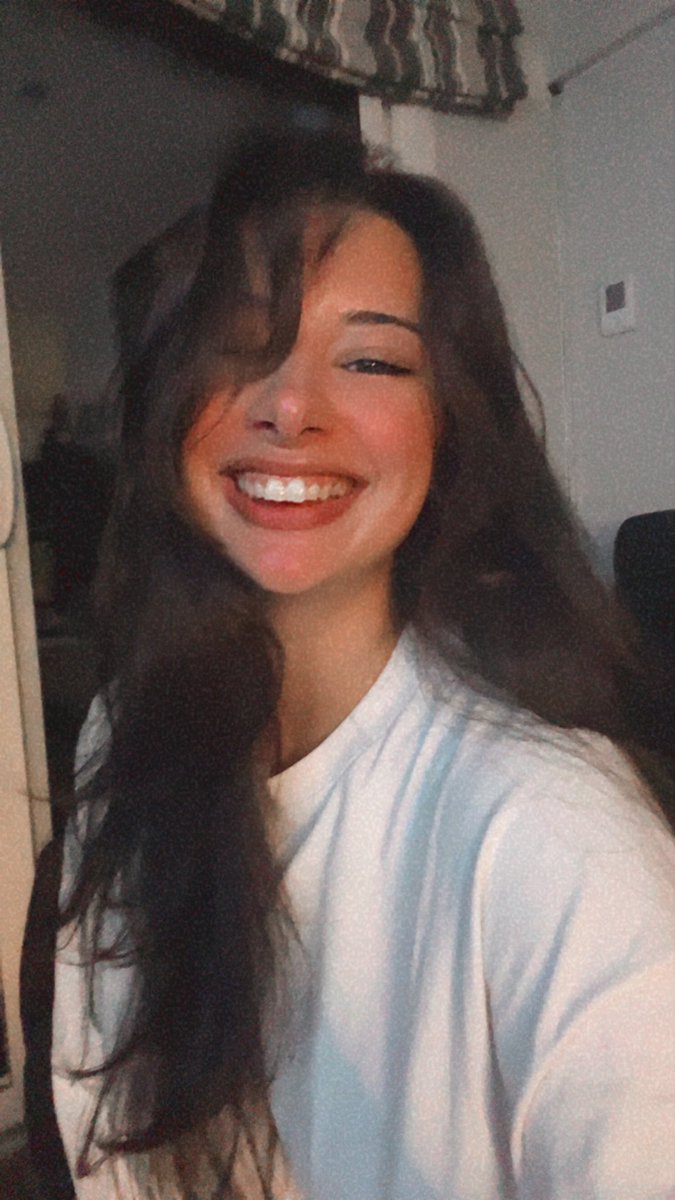 50 likes y vuelvo a strmear 🫣