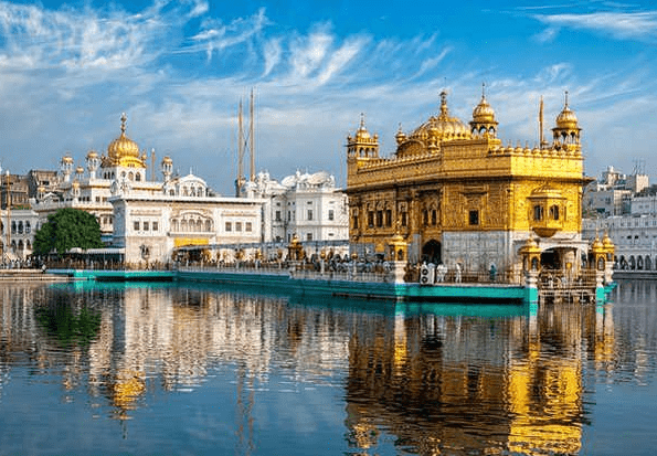 Dsrcf3's tweet photo. After ‘Shirshasan’ Row, SGPC Bans Filming Videos At Golden Temple
https://t.co/xUjh1sKfXc https://t.co/vtEKa9923R